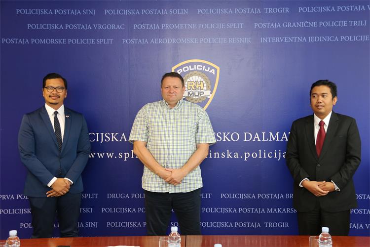 Slika /PU_SD/Slike/Indonezija sastanak.jpg